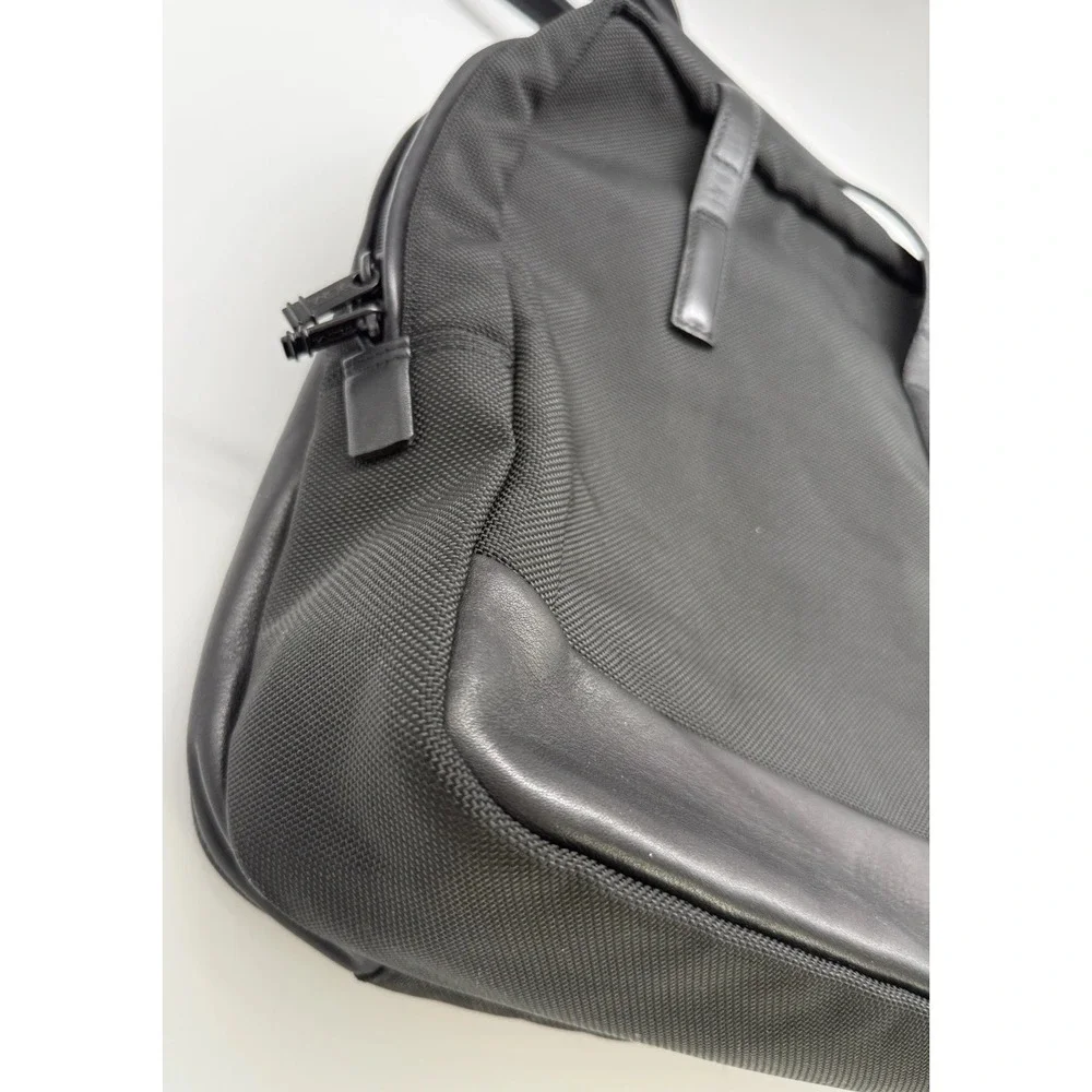 Tumi laptop shoulder